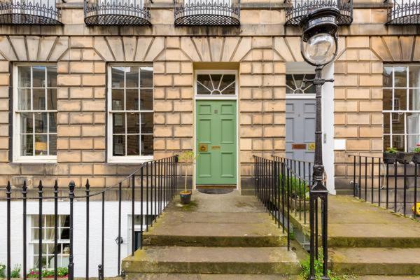 Light And Spacious 2 Bedroom Flat In Heart Of Edimburgo Exterior foto